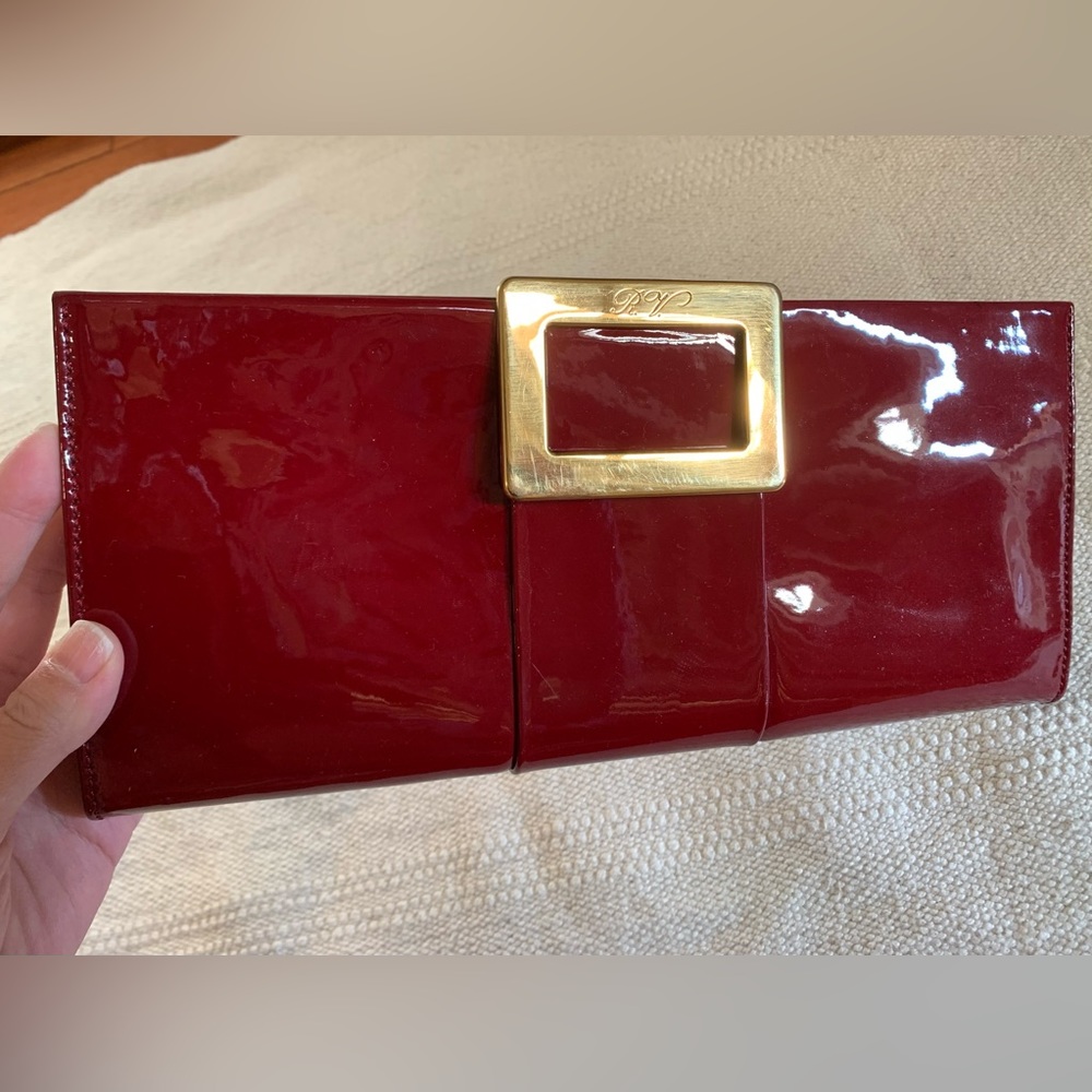 Roger Vivier Belle clutch patent leather